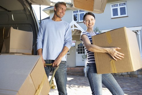 Removal van suitable for flat and office moves in Stockwell