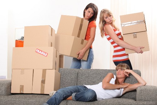 Packing support and furniture handling for a Stockwell relocation